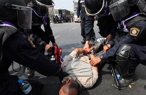 Thái Lan: Thương vong do cảnh sát và người biểu tình đụng độ