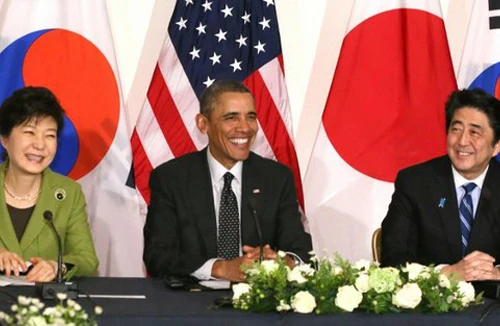 Tổng thống Mỹ Obama và chuyến đi “cân bằng chiến lược”