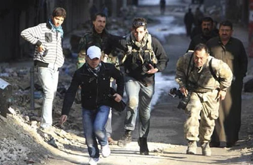 Phóng viên tự do vùng chiến sự - những điều chưa kể