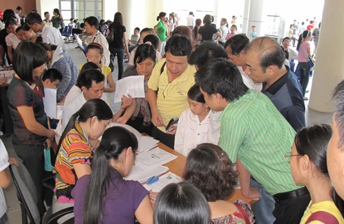 Căng thẳng “thi đấu” vào lớp 6: Bố mẹ làm khổ con