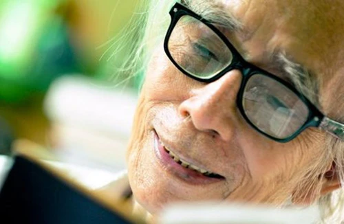 Vị giám khảo già và những khúc hát mãi xanh