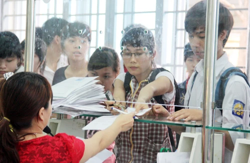 Lùi hạn đăng ký thi đại học