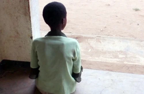 Hủ tục rợn người ở Malawi 