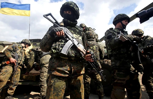 Đàm phán để tháo ngòi nổ Ukraine