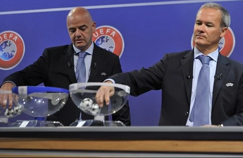 Napoli & Porto gặp khó