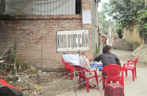 Trắng đêm lo nhà sập