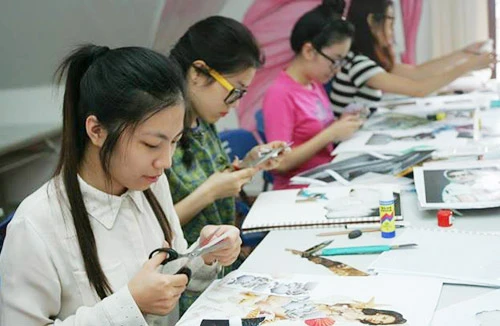 Triển lãm thiết kế thời trang