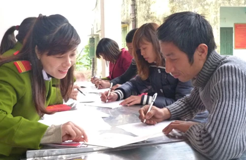 Cấp đổi nhanh gọn hộ khẩu mới