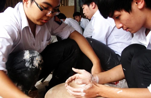 Lúng túng xây trường chất lượng cao