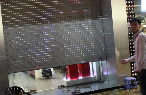 Cảnh báo thủ đoạn mới của tội phạm: “Tàng hình” qua cửa cuốn