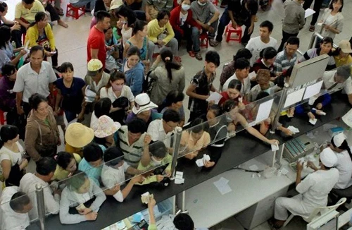 Ăn vận lịch sự để vào bệnh viện trộm cắp