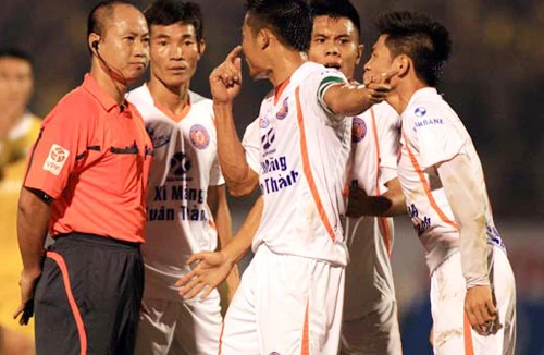 “Cải tổ” trọng tài V-League 