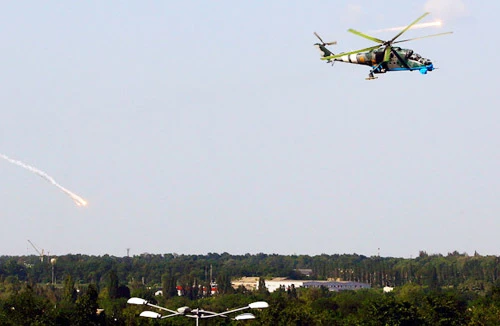 Quân đội Ukraine tổng tấn công vào miền Đông