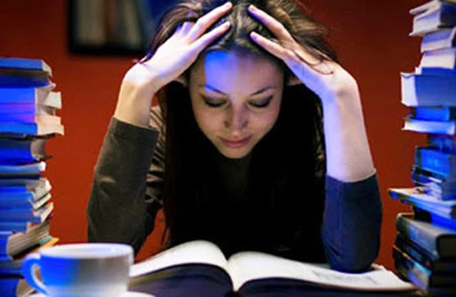 Những việc tuyệt đối tránh trước khi ngủ