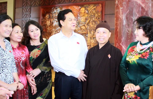 Trung Quốc càng lấn tới, lòng yêu nước của người Việt Nam càng trỗi dậy