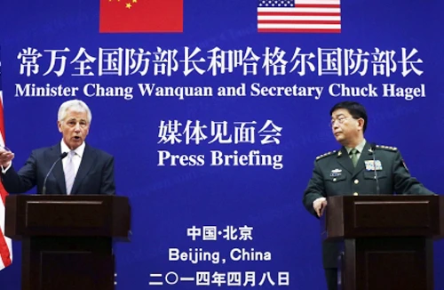 Bộ trưởng Quốc phòng Mỹ - Trung tranh luận nảy lửa
