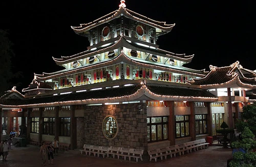 Ly kỳ truyền tích ngôi miếu lớn nhất Việt Nam 