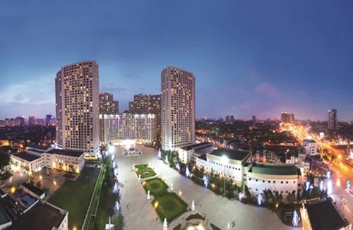 Cạnh tranh bằng... “sổ đỏ”