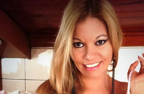 CĐV Chile được miễn phí... sex