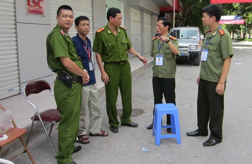 Âm thầm góp sức cho mỗi mùa thi