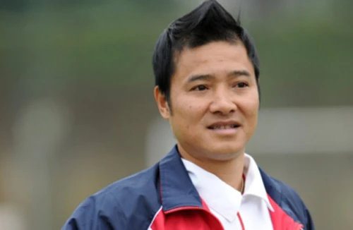 Chống nạng sang Nhật xem World Cup