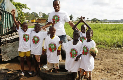 Thúc đẩy tiến bộ xã hội