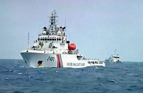 Trung Quốc tăng tàu hoạt động ở khu vực giàn khoan