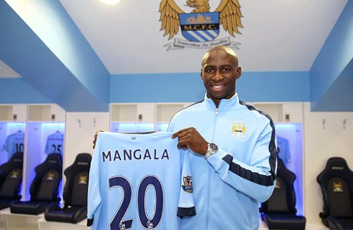 UEFA siết chặt chuyển nhượng