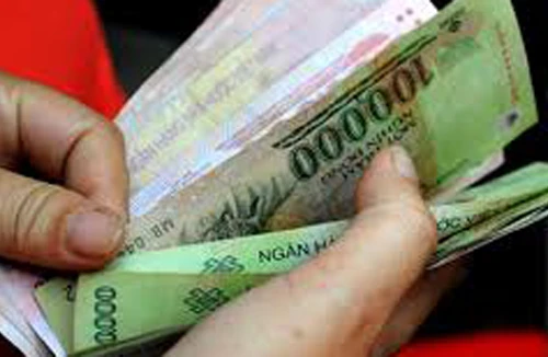 Vay tiền các công ty tài chính: Lưỡi dao lãi suất 