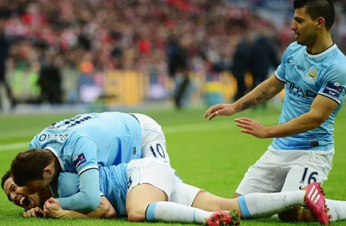 Man City: Giữ chân hàng loạt ngôi sao