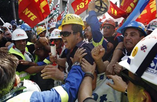 “Ngòi nổ” thất nghiệp