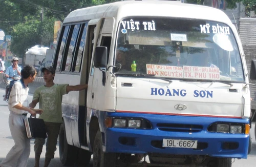Nhức nhối xe khách trá hình
