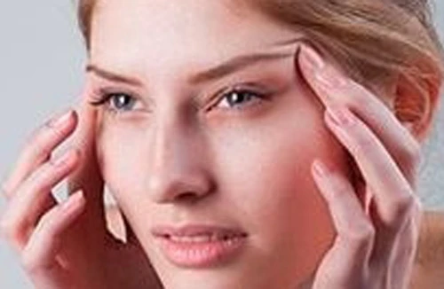 Yoga và dưỡng chất cho mắt