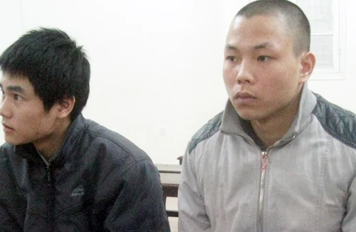 Giết bạn cùng làng