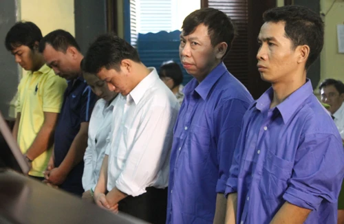 Xét xử sơ thẩm lần 2 vụ án tại cơ sở massage Tân Hoàng Phát: Những tiết lộ rợn người