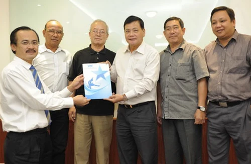 Chán nản - Ban Tư vấn đạo đức tự “khai tử”