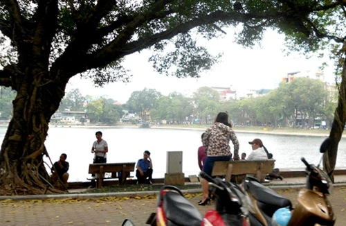 Khó dẹp hẳn mại dâm di động