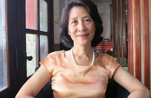 Nhà văn Mây Hồng: Viết bằng trái tim, bằng nước mắt