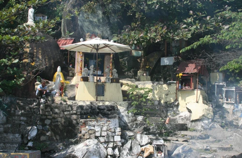 25 năm sống với oan hồn