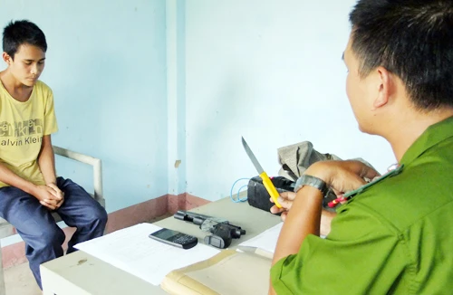 Kết cục của kẻ dọa cướp bẳng... bom tự chế