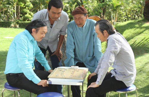 Hoài Linh, Chí Tài sống trong viện dưỡng lão