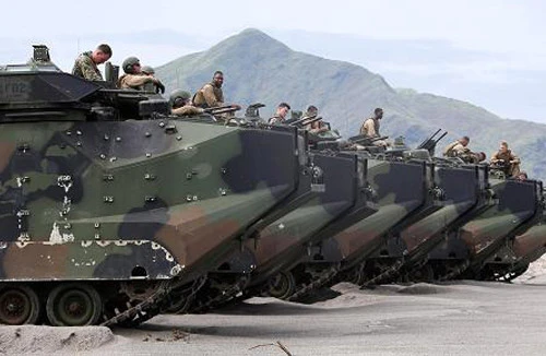 Mỹ hối thúc Trung Quốc dừng leo thang 