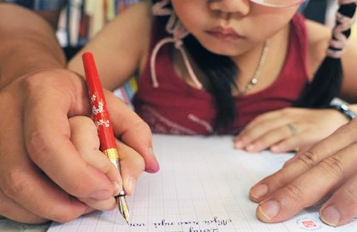 Phát động sân chơi rèn chữ cho học sinh tiểu học cả nước