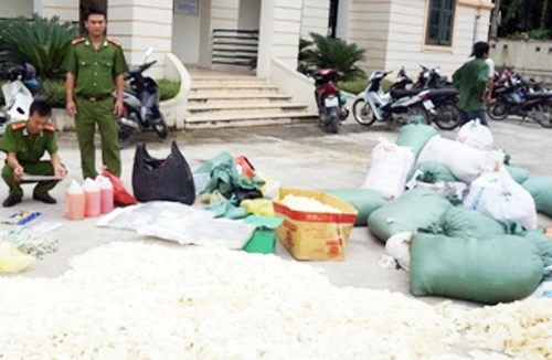 Hiểm họa găng tay y tế đã qua sử dụng