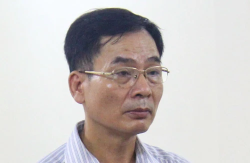 Thi hành án trái luật, Chi cục trưởng hầu tòa