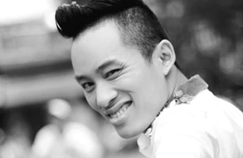 100 nhà báo bỏ phiếu “Cống hiến 2014”