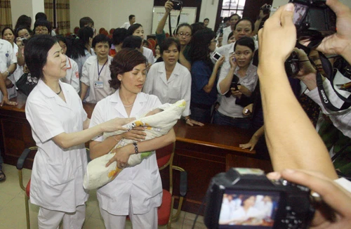 Phải đánh giá thầy thuốc một cách công bằng