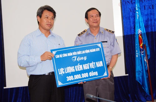 Kiểm ngư, Cảnh sát biển kiên cường làm nhiệm vụ