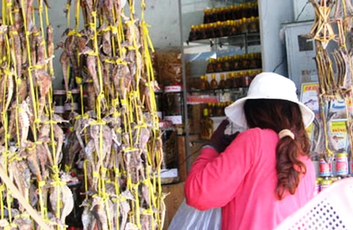 Loạn phố “thần dược sung sướng” cho quý ông