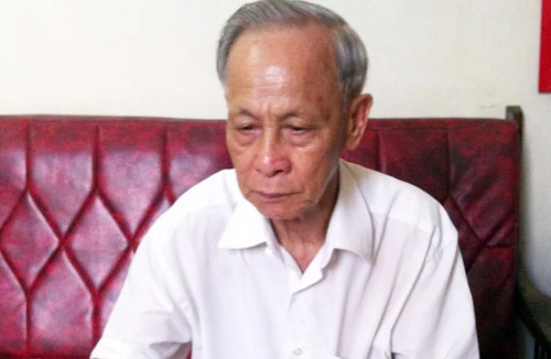 Một mình đi xe đạp rong ruổi khắp nơi tìm hài cốt đồng đội